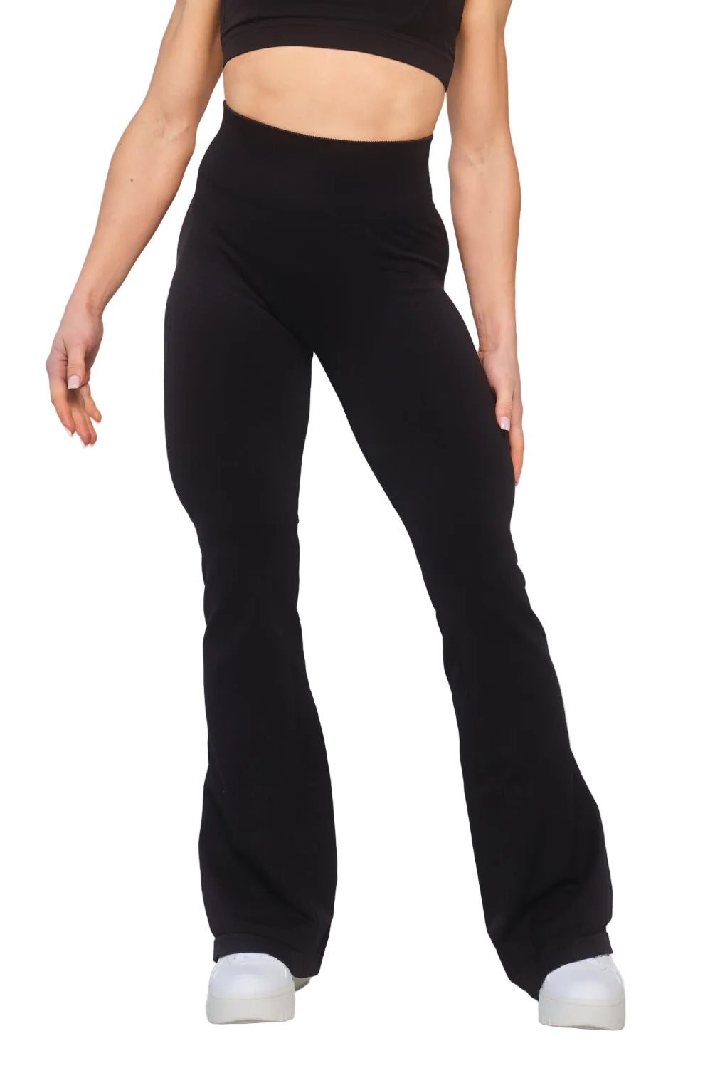Scrunch Flare Trousers for Women in Black – Figure-Enhancing Fit with Flared Leg and Scrunch Detail
