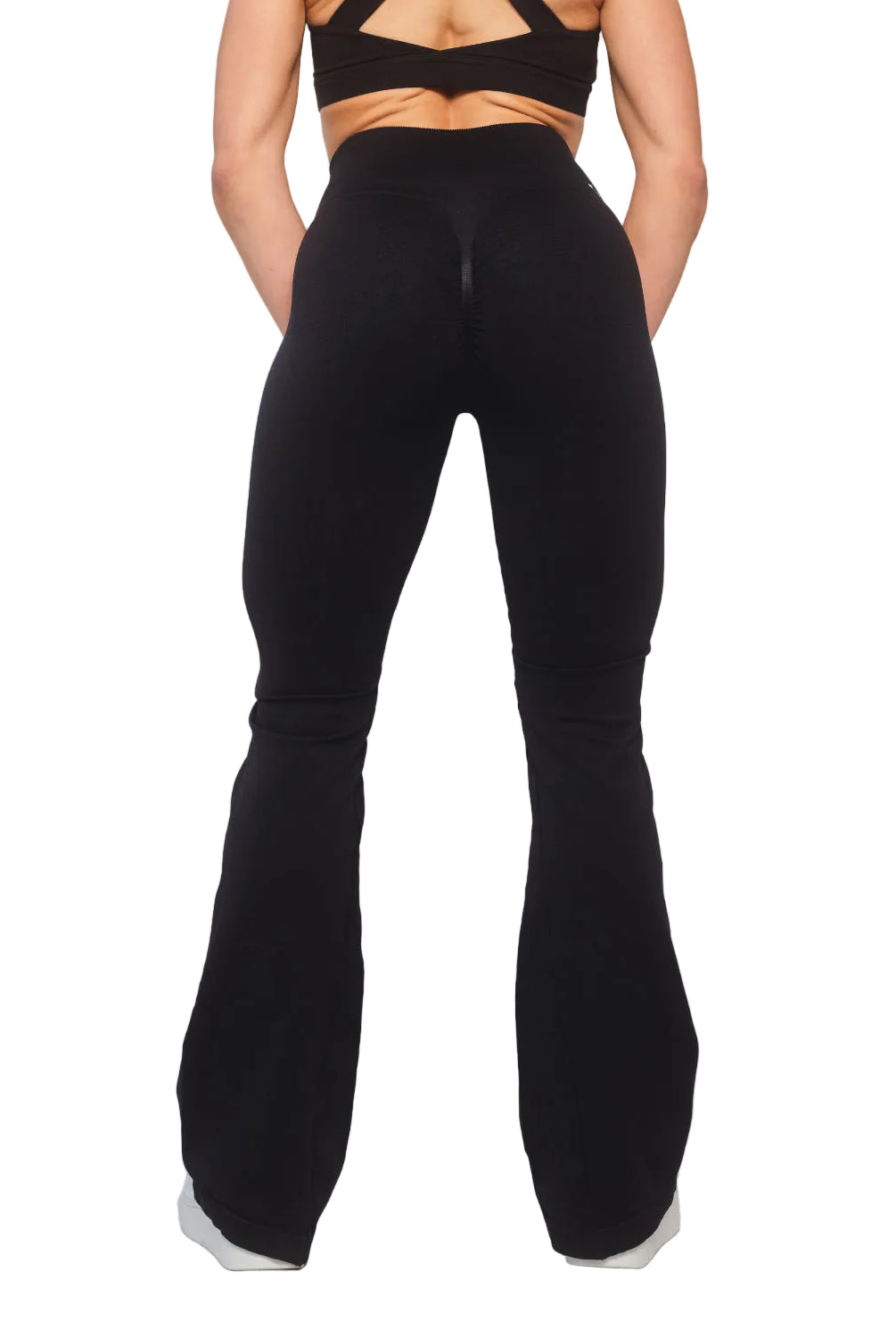Scrunch Flare Trousers for Women in Black – Figure-Enhancing Fit with Flared Leg and Scrunch Detail