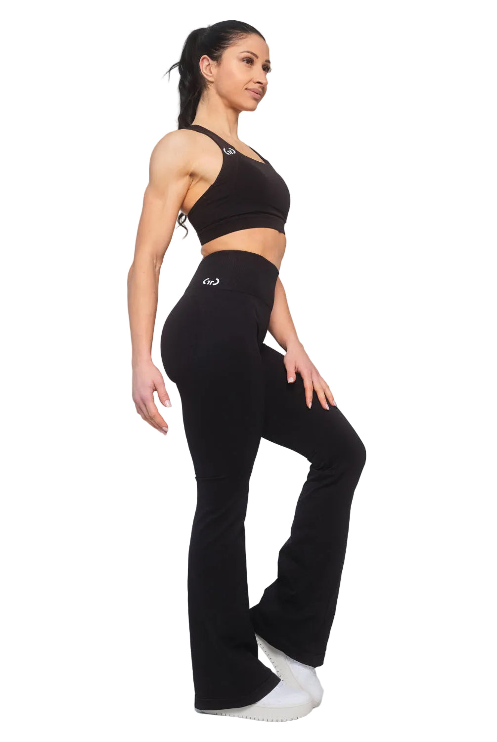 Scrunch Flare Trousers for Women in Black – Figure-Enhancing Fit with Flared Leg and Scrunch Detail